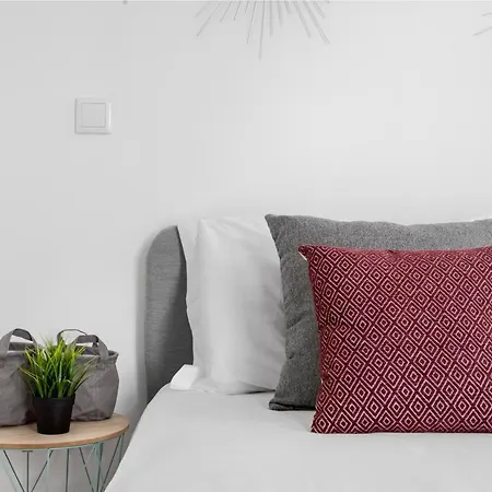 Altido Stylish Arroios Apartments, 20 Min To Centre Lisbon